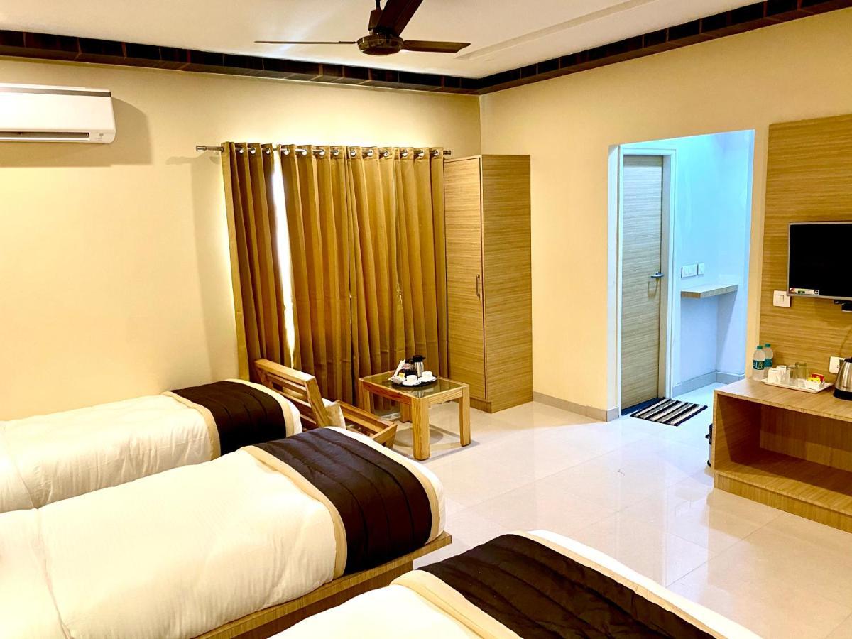 Hotel Manor Heights Udajpur Zewnętrze zdjęcie